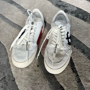 OFF-WHITE Vulcanized White Sneakers